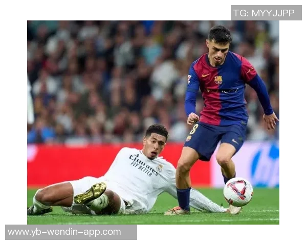 佩德里社交媒体分享与阿尔巴合照表达敬意感慨并肩作战的荣幸 佩德里社交媒体分享与阿尔巴合照表达敬意感慨并肩作战的荣幸